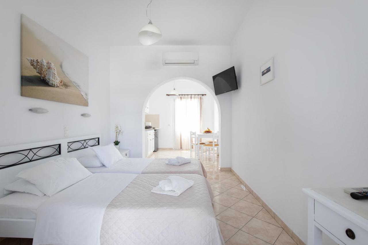 Eleftheria & Hotel Ornos (Mykonos)